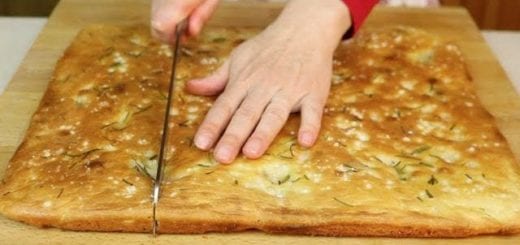 Focaccia fatta in casa