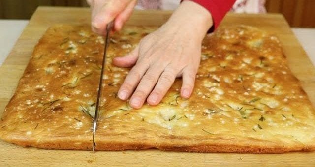 Focaccia fatta in casa